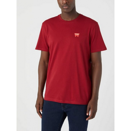 Pánské tričko Wrangler W70MD3XRO Sign Off Tee In Rhubarb Red