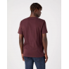 Pánské tričko Wrangler W70MD3XU1 Sign Off Tee Aubergine