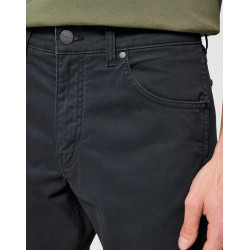 Pánské džíny Wrangler 112355031 Greensboro black